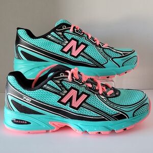 New Balance Women’s Athletic Shoes - Teal with Coral Accents